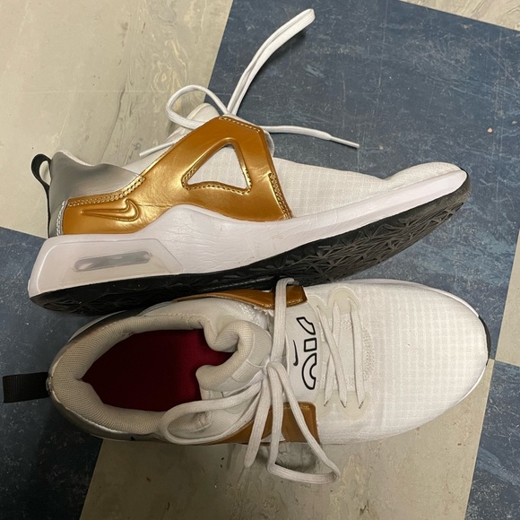 Nike Air Max - Picture 1 of 5